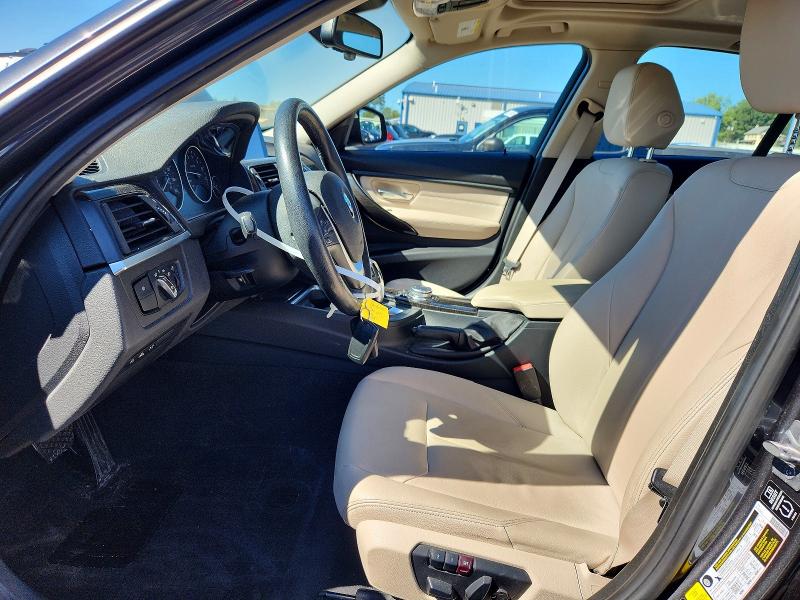 صورة رقم 7 من المزاد - 2015 BMW 328 مع VIN WBA3B5C54FP653911