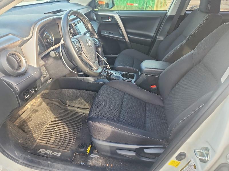 Photo 7 from auction – 2018 TOYOTA RAV4 with VIN JTMRFREV3JJ222364