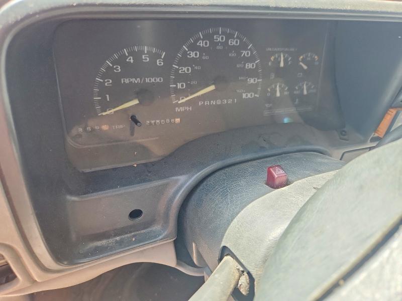 Photo 9 from auction – 1997 CHEVROLET GMT-400 with VIN 1GCEC19M8VE228296