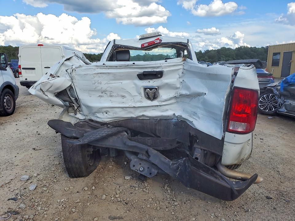 Photo 6 from auction – 2023 RAM 1500 CLASSIC with VIN 3C6JR6DG4PG550318
