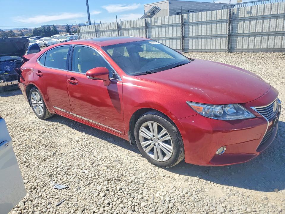 Photo 4 from auction – 2015 LEXUS ES with VIN JTHBK1GG3F2193137