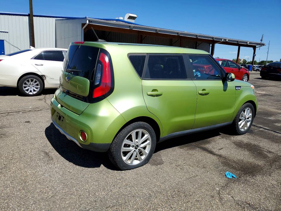 Photo 3 from auction – 2018 KIA SOUL with VIN KNDJP3A5XJ7902109