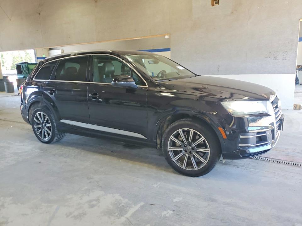 Photo 4 from auction – 2017 AUDI Q7 with VIN WA1LAAF72HD024433