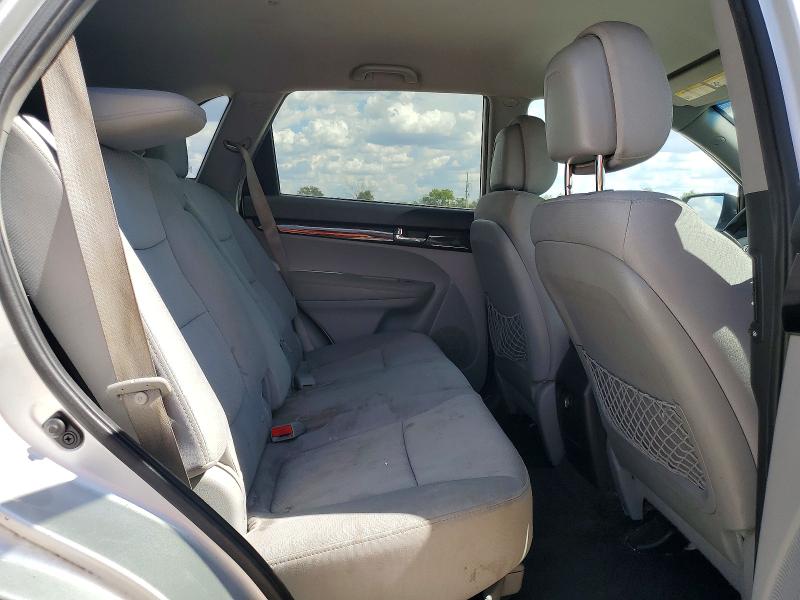Photo 10 from auction – 2013 KIA SORENTO with VIN 5XYKTDA24DG343806