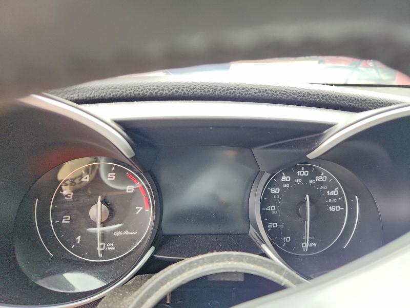 Снимка 9 от търг – 2022 ALFA ROMEO GIULIA с VIN ZARFAMAN4N7657736