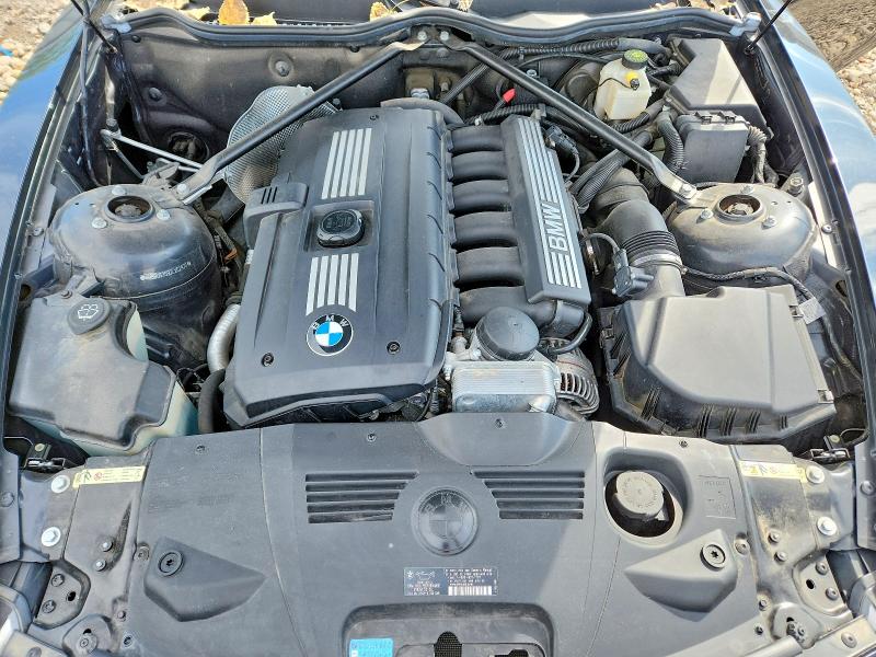 Photo 11 from auction – 2007 BMW Z4 with VIN 4USBU53597LX02970