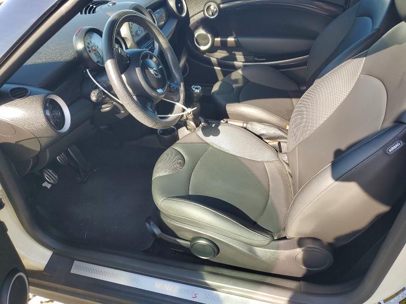 Photo 7 from auction – 2013 MINI COOPER COUPE with VIN WMWSX3C54DT409018