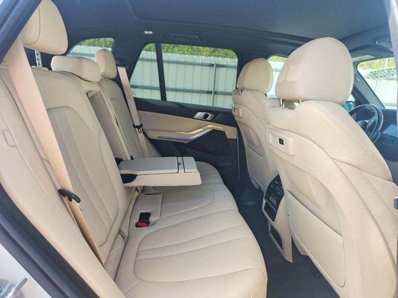 Zdjęcie 11 z aukcji – 2019 BMW X5 z VIN 5UXCR6C53KLL53569