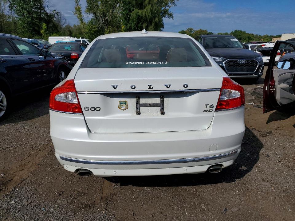Zdjęcie 6 z aukcji – 2014 VOLVO S80 z VIN YV1902AH6E1181236