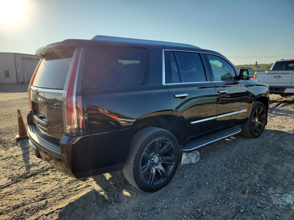 Фото 3 с аукциона – 2018 CADILLAC ESCALADE с VIN 1GYS3AKJ8JR197907