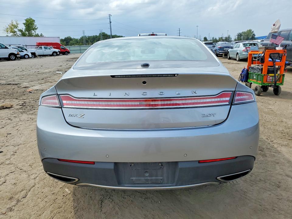 Photo 6 from auction – 2020 LINCOLN MKZ with VIN 3LN6L5A91LR611411