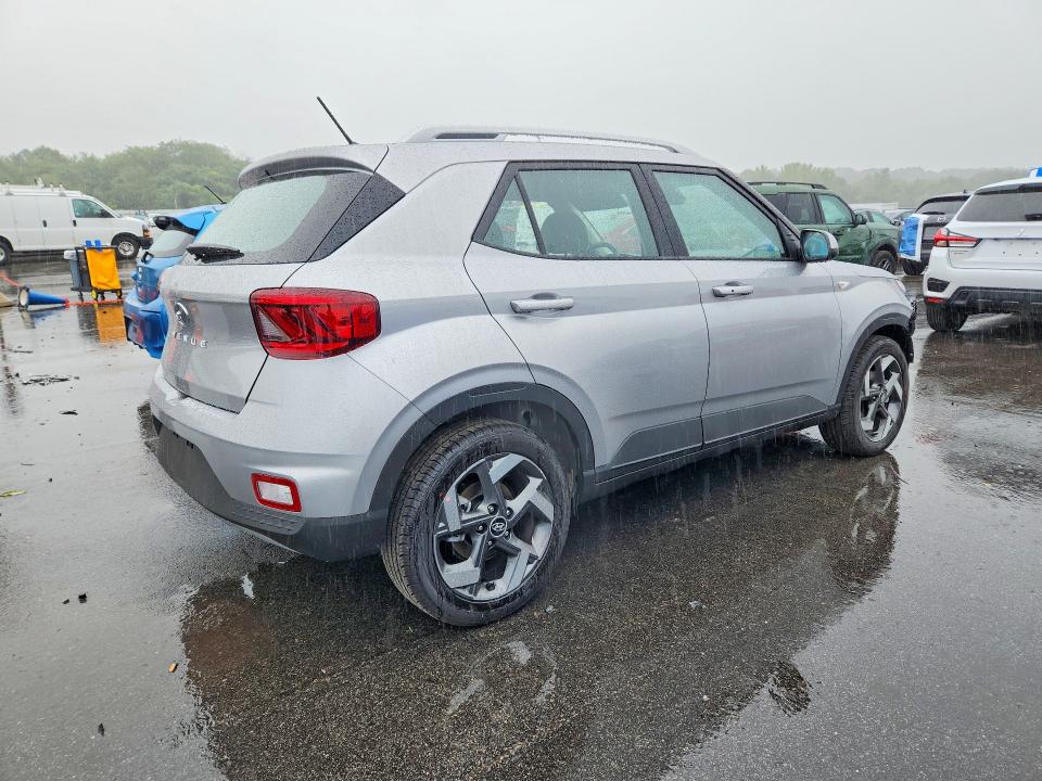 Photo 3 from auction – 2026 HYUNDAI VENUE with VIN KMHRC8A3XTU485441