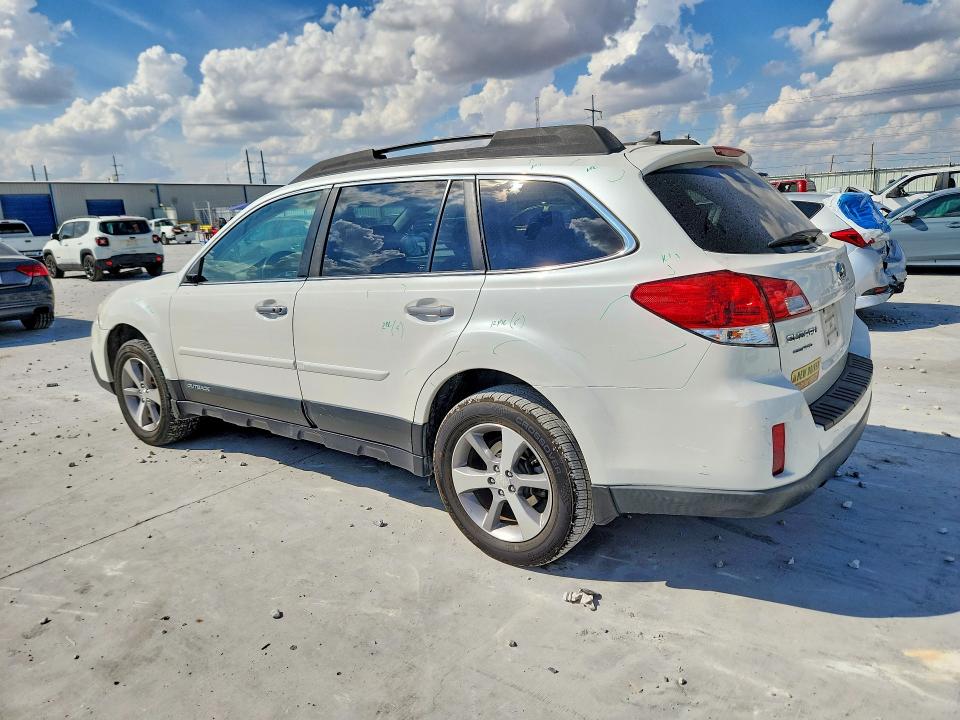 Zdjęcie 2 z aukcji – 2013 SUBARU OUTBACK z VIN 4S4BRCSC6D3259308