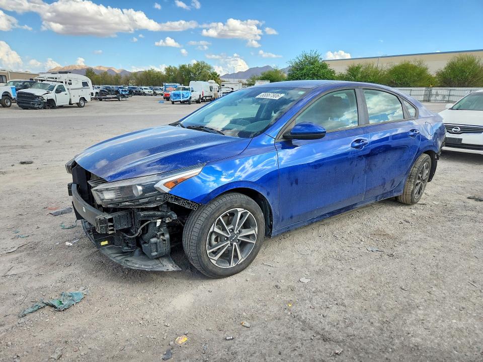 KIA FORTE 2022 con VIN 3KPF24AD8NE434338 - Foto de la subasta