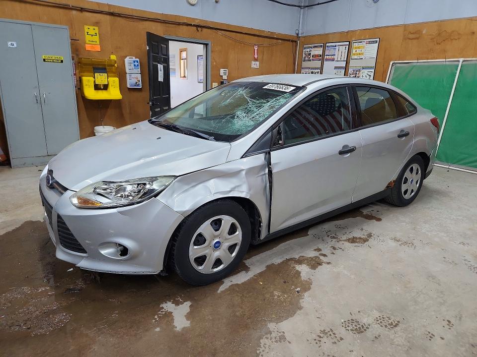 FORD FOCUS 2012 с VIN 1FAHP3E27CL187871 - Снимка от търг