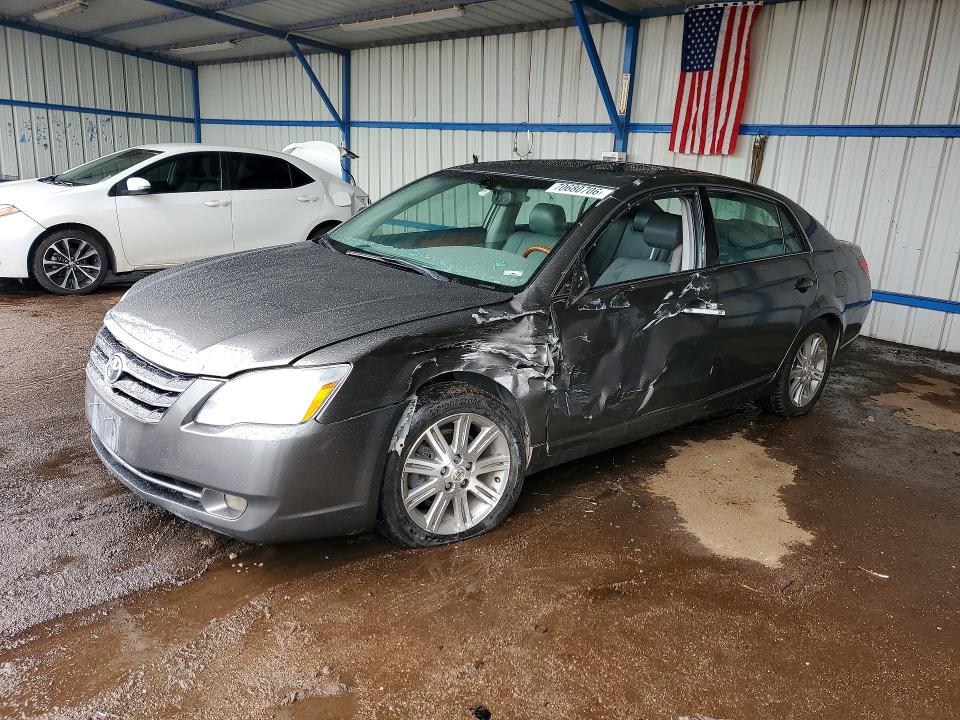 TOYOTA AVALON 2006 مع رقم تعريف المركبة 4T1BK36B06U123713 - صورة من المزاد