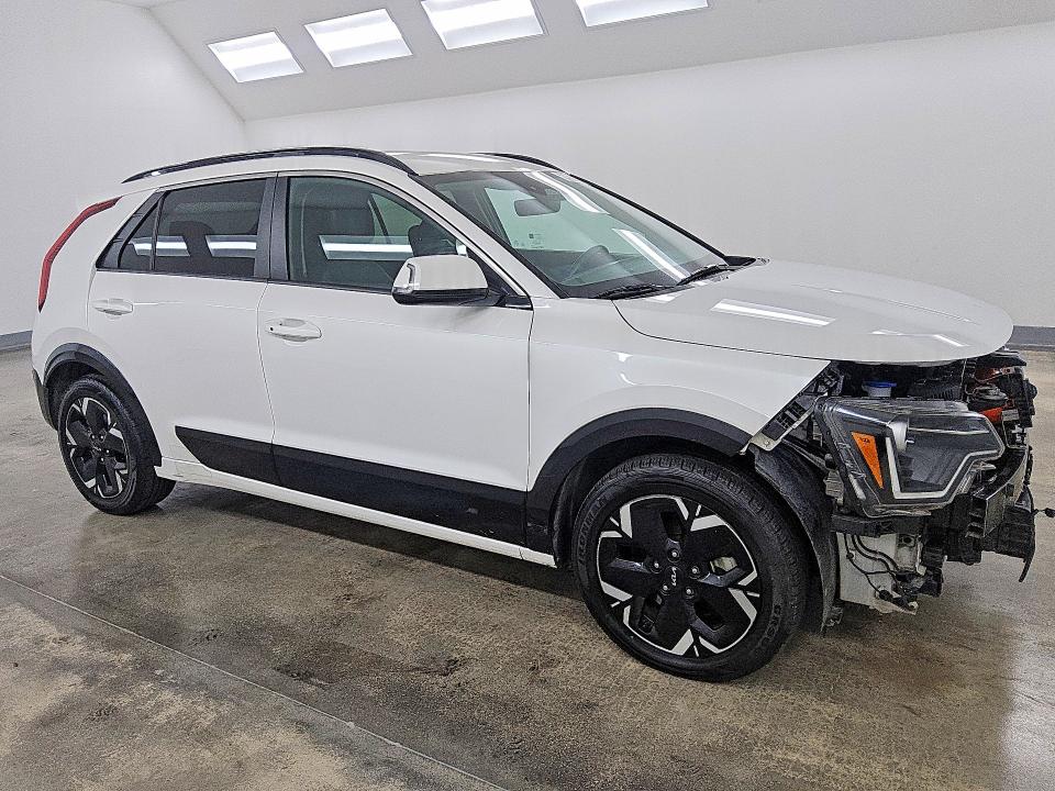 Photo 4 from auction – 2023 KIA NIRO with VIN KNDCR3L12P5036424