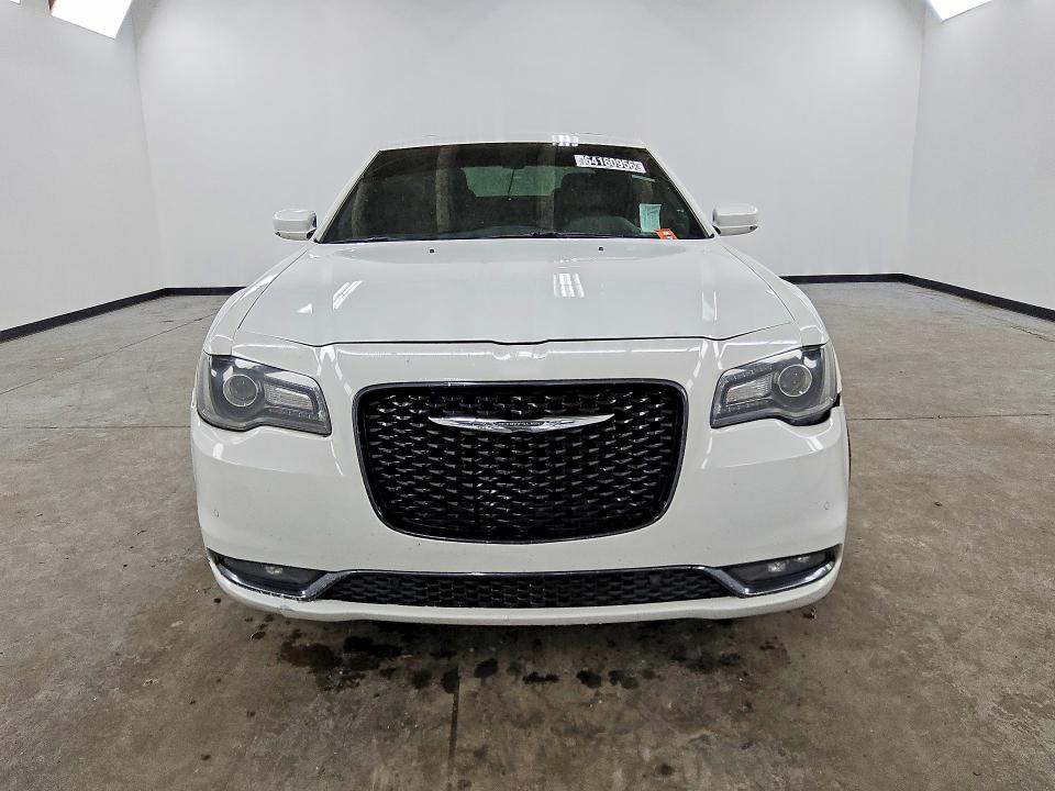 Photo 5 from auction – 2016 CHRYSLER 300 with VIN 2C3CCAGG3GH144956
