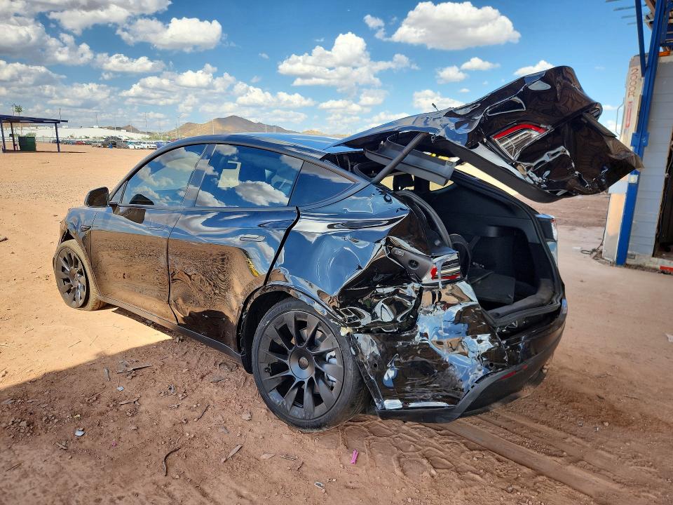 Photo 2 from auction – 2022 TESLA MODEL Y with VIN 7SAYGAEEXNF391887