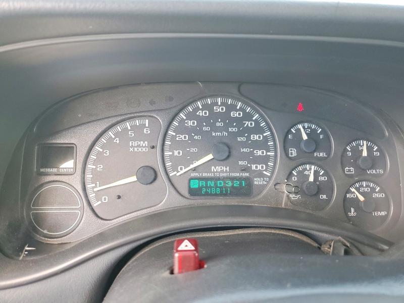 Photo 9 from auction – 2001 CHEVROLET SILVERADO with VIN 2GCEC19T611209555