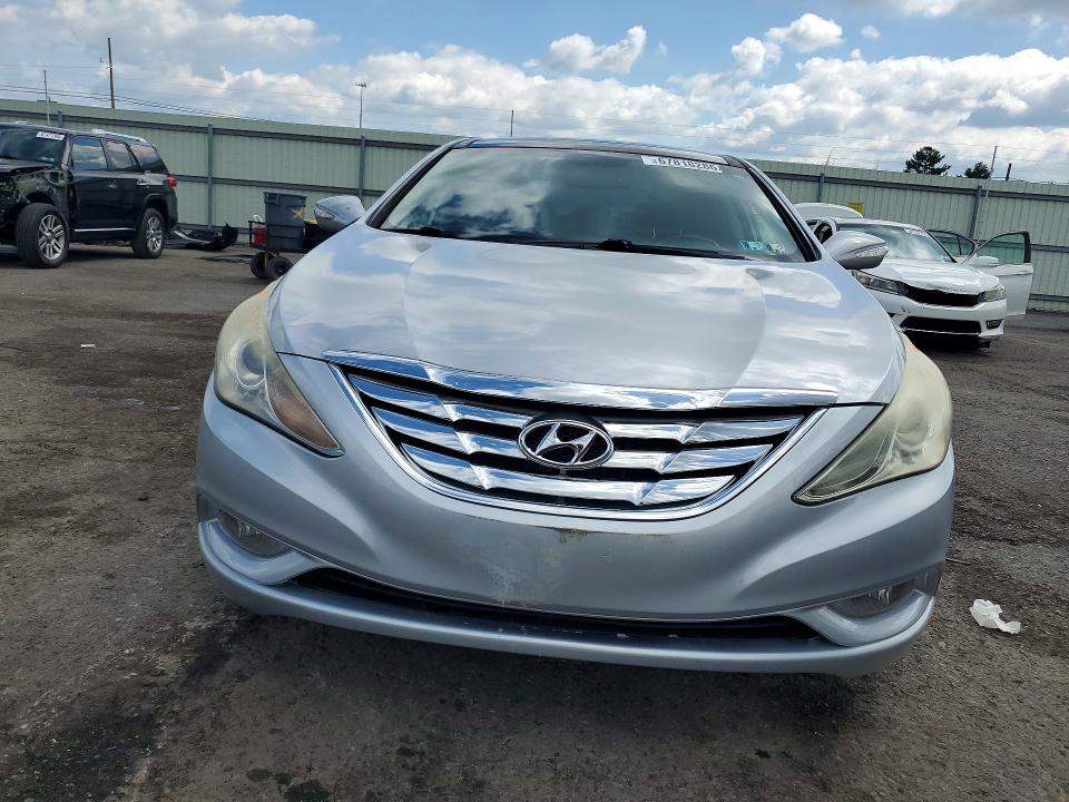 Photo 5 from auction – 2013 HYUNDAI SONATA with VIN 5NPEC4AB6DH664087