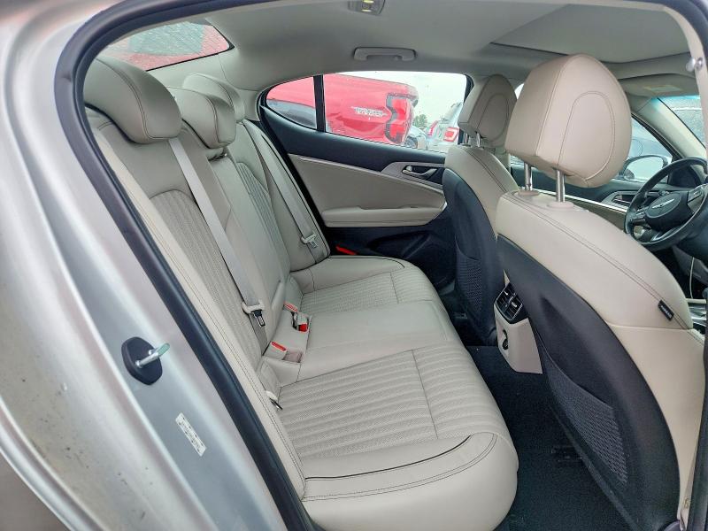 Photo 10 from auction – 2019 GENESIS G70 with VIN KMTG74LE6KU023563
