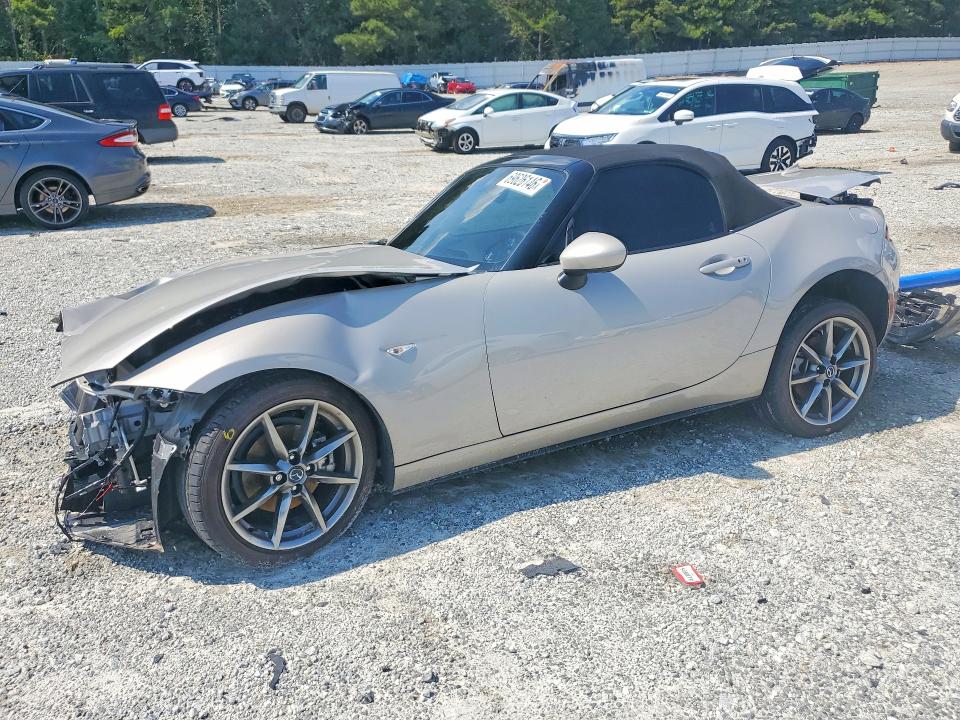 MAZDA MX-5 MIATA 2023 с VIN JM1NDAD71P0560868 - Снимка от търг