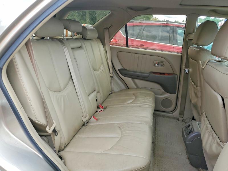 Photo 11 from auction – 2003 LEXUS RX with VIN JTJHF10U430313726