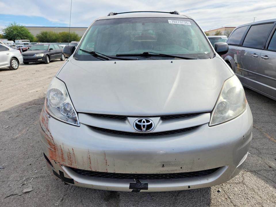 Снимка 5 от търг – 2008 TOYOTA SIENNA с VIN 5TDBK23C78S015690