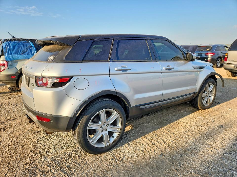 Photo 3 from auction – 2015 LAND ROVER RANGE ROVER EVOQUE with VIN SALVR2BG3FH037371