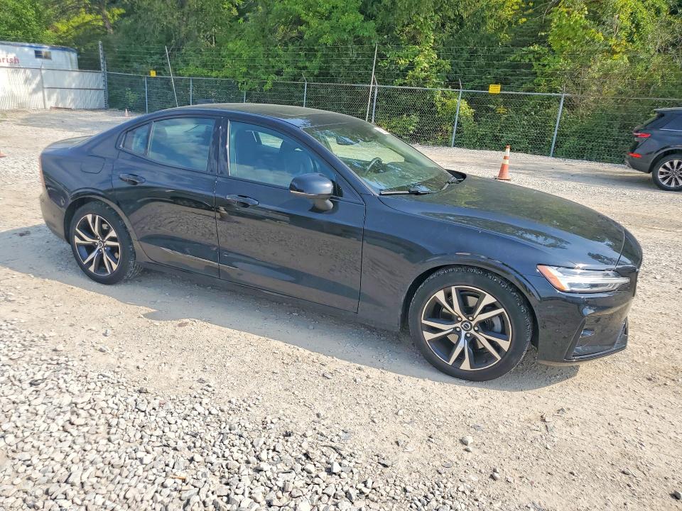 Photo 4 from auction – 2023 VOLVO S60 with VIN 7JRL12TW4PG244386
