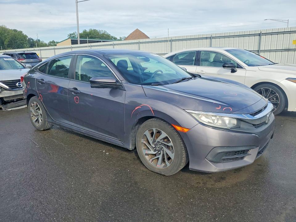 Photo 4 from auction – 2017 HONDA CIVIC with VIN 19XFC2F73HE219345