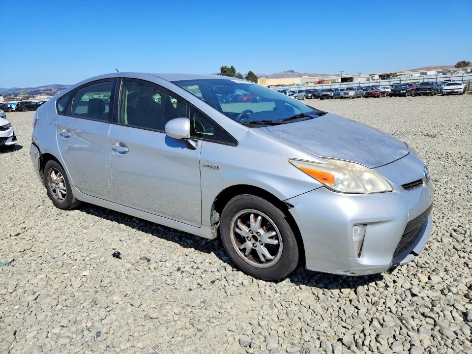 Фото 4 с аукциона – 2013 TOYOTA PRIUS с VIN JTDKN3DU0D5553376