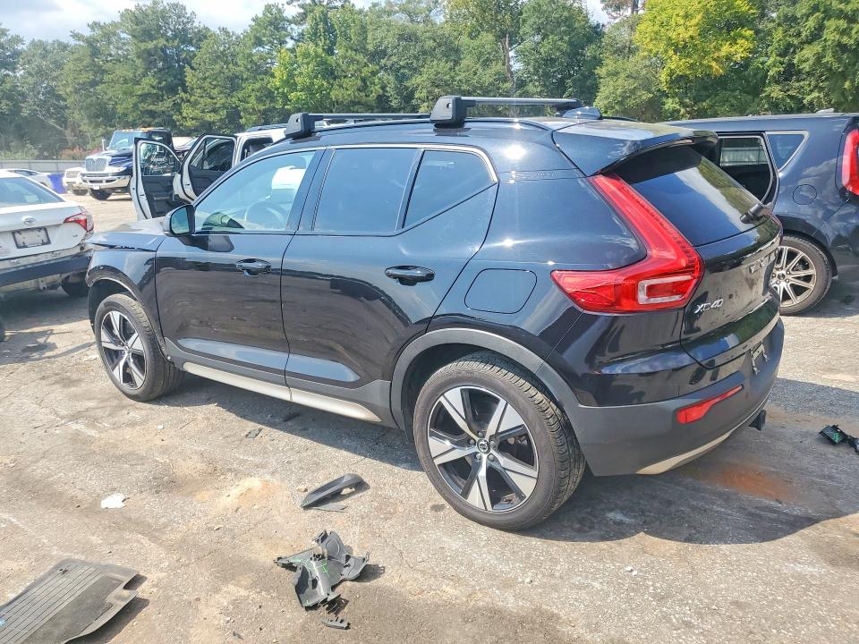 Photo 2 from auction – 2021 VOLVO XC40 with VIN YV4ED3UR4M2541631