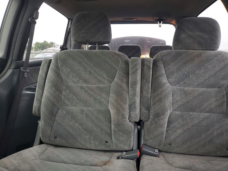 Photo 10 from auction – 2004 HONDA ODYSSEY with VIN 5FNRL18624B014213