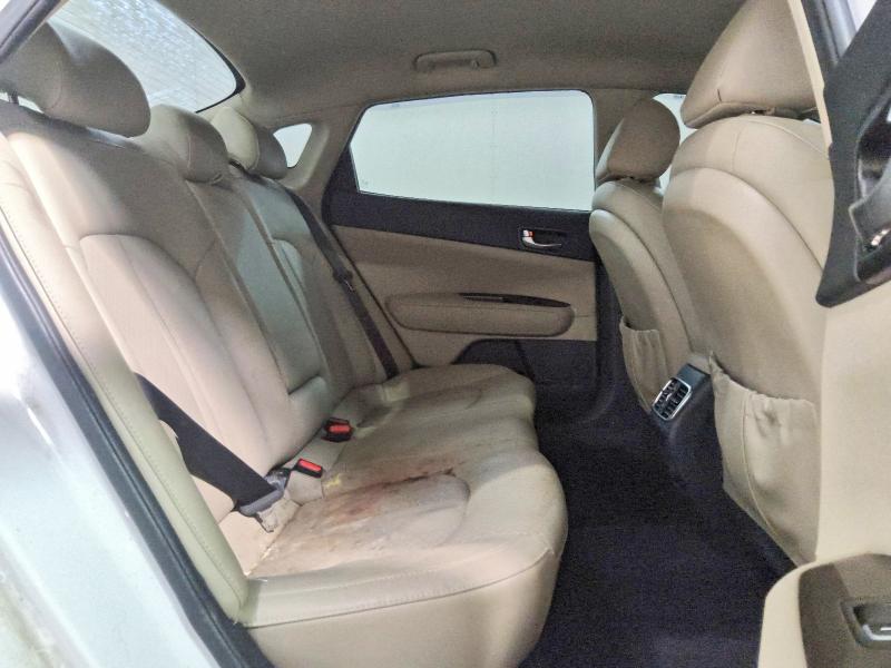 Photo 10 from auction – 2017 KIA OPTIMA with VIN 5XXGU4L30HG178260