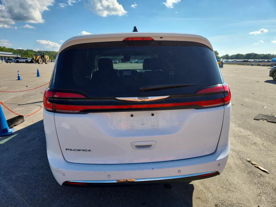 Photo 6 from auction – 2024 CHRYSLER PACIFICA with VIN 2C4RC1BG3RR182276