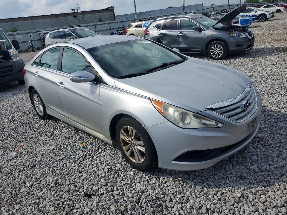 Photo 4 from auction – 2014 HYUNDAI SONATA with VIN 5NPEB4AC4EH927450
