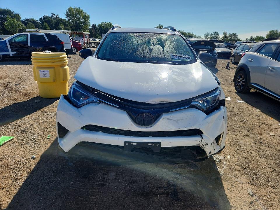 Photo 5 from auction – 2016 TOYOTA RAV4 with VIN 2T3ZFREV5GW303618