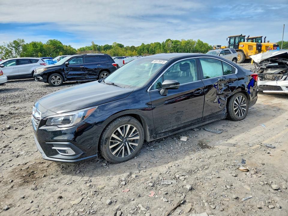 SUBARU LEGACY 2019 с VIN 4S3BNAF68K3036175 - Снимка от търг