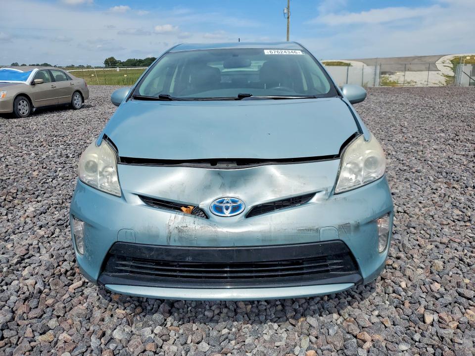 Photo 5 from auction – 2013 TOYOTA PRIUS with VIN JTDKN3DU5D5637936