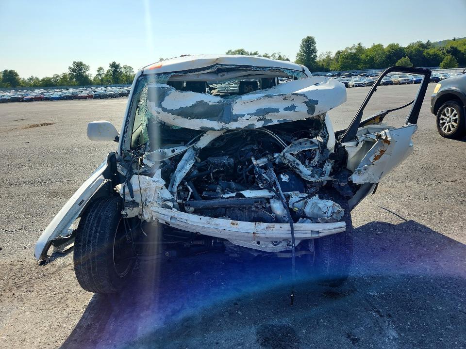 Photo 5 from auction – 2006 SCION XB with VIN JTLKT324564042610