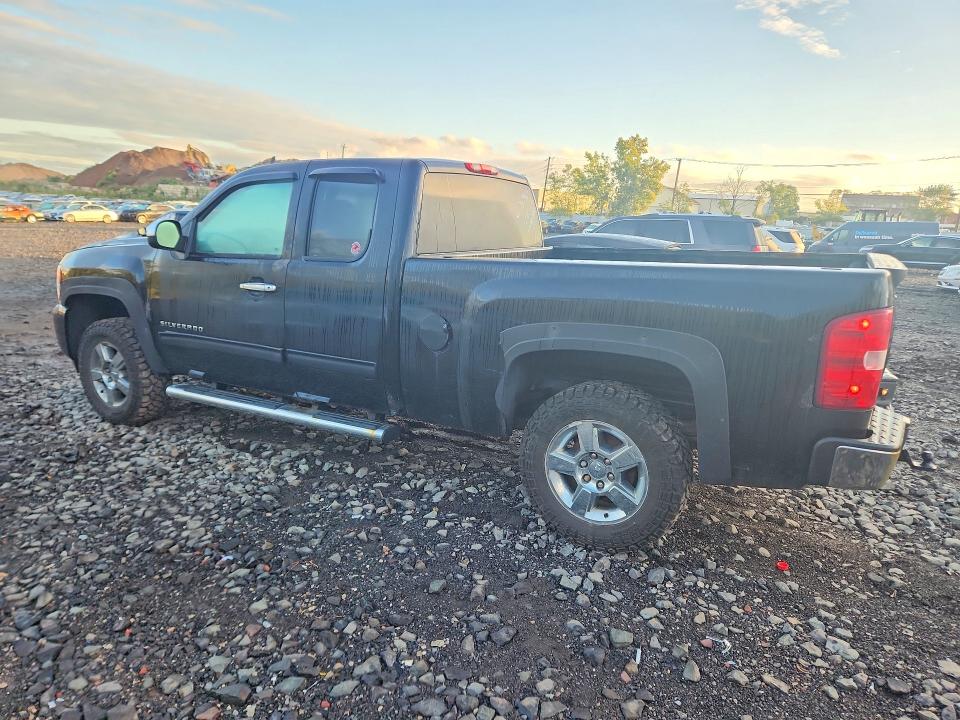 Zdjęcie 2 z aukcji – 2013 CHEVROLET SILVERADO z VIN 1GCRKTE79DZ374343