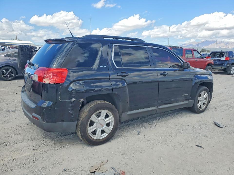 Photo 3 from auction – 2014 GMC TERRAIN with VIN 2GKALREK1E6102369
