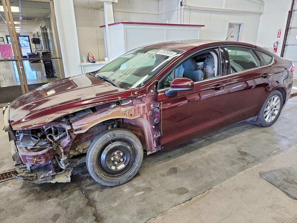 FORD FUSION 2017 with VIN 3FA6P0HD7HR195738 - Photo from auction
