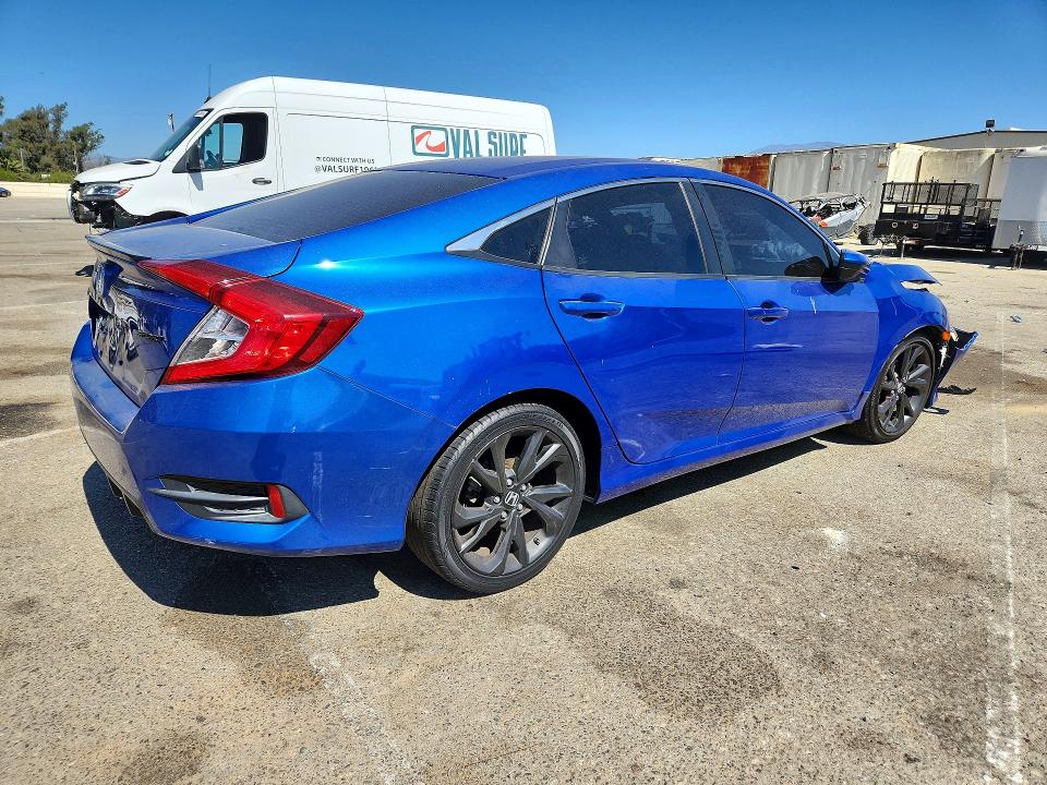Zdjęcie 3 z aukcji – 2019 HONDA CIVIC z VIN 19XFC2F86KE215192