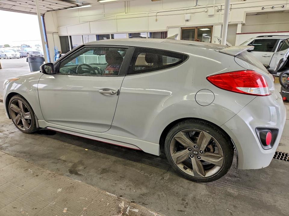 Photo 2 from auction – 2014 HYUNDAI VELOSTER with VIN KMHTC6AE0EU200633