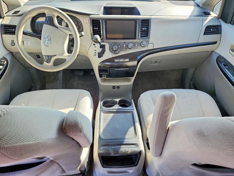 Photo 8 from auction – 2012 TOYOTA SIENNA with VIN 5TDKK3DC4CS237231