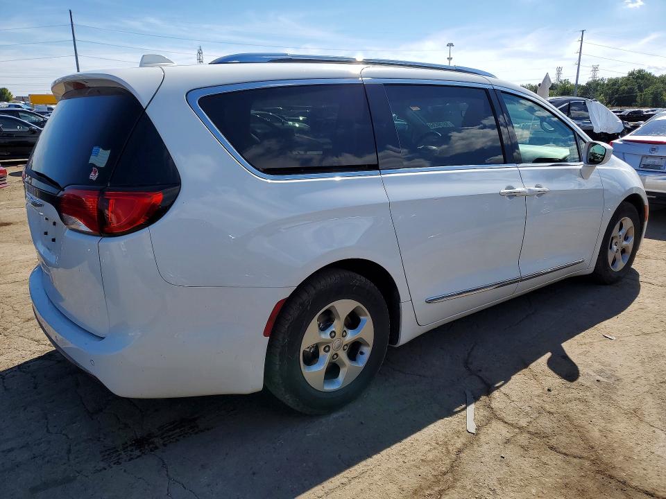 Photo 3 from auction – 2017 CHRYSLER PACIFICA with VIN 2C4RC1EG5HR514101