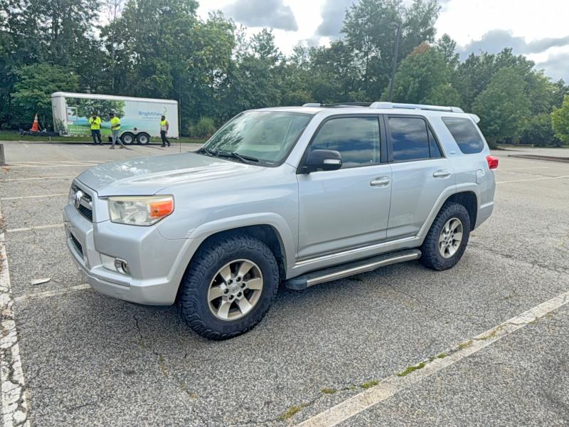 Photo 2 from auction – 2013 TOYOTA 4RUNNER with VIN JTEBU5JR7D5129977